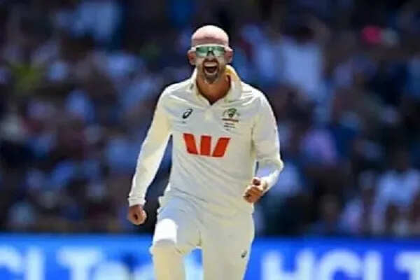 नाथन लियोन ने एडिलेड में ग्लेन मैकग्रा का रिकॉर्ड तोड़ा