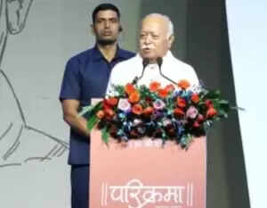 मोहन भागवत का संदेश: आस्था और तर्क का संतुलन आवश्यक