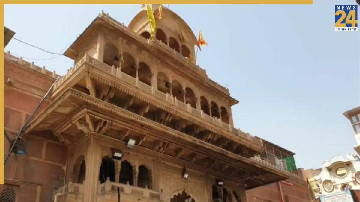 बांके बिहारी मंदिर में महत्वपूर्ण बदलाव: वीआईपी दर्शन बंद, लाइव स्ट्रीमिंग शुरू