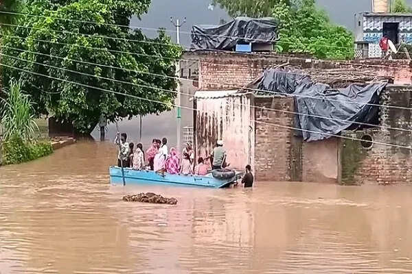 पंजाब में बाढ़ के कारण स्कूल और कॉलेज 7 सितंबर तक बंद, आपदा घोषित