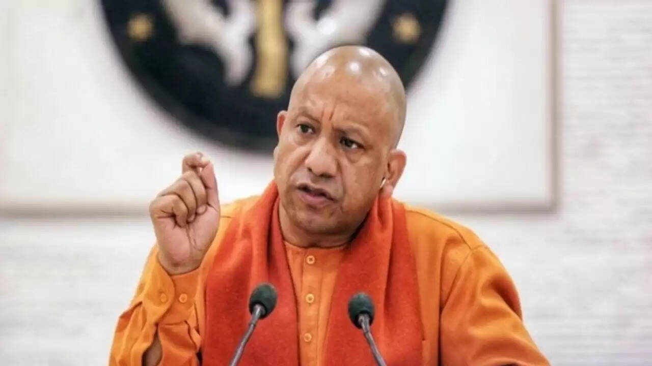 योगी आदित्यनाथ का कांग्रेस पर हमला: मालेगांव बम विस्फोट मामले में बरी हुए आरोपियों को लेकर कड़ी प्रतिक्रिया