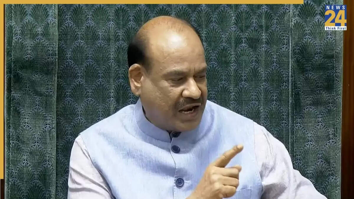 लोकसभा में हंगामे के बीच ओम बिरला की सांसदों को चेतावनी