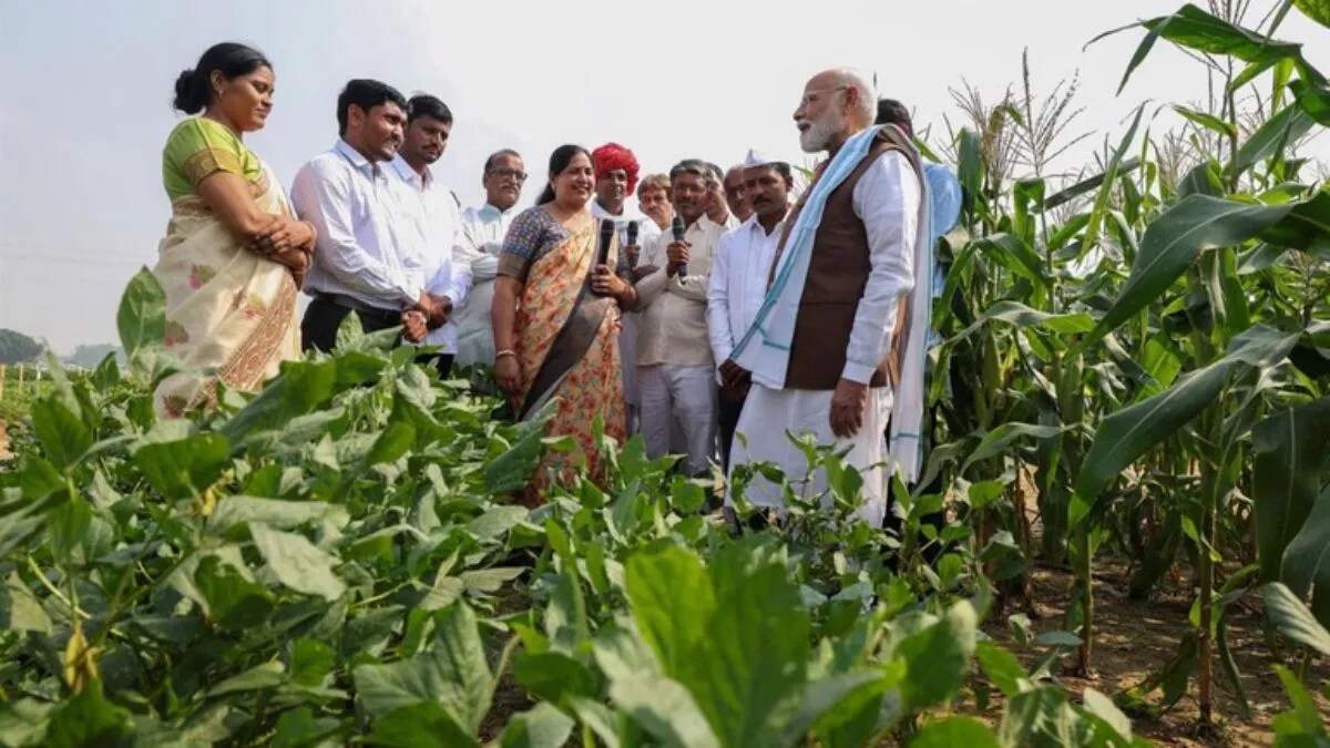 प्रधानमंत्री मोदी ने किसानों के लिए नई कृषि योजनाओं की घोषणा की