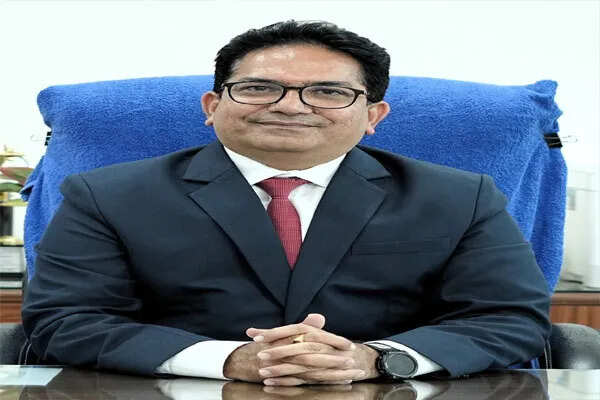 महेश कुमार शर्मा ने एनएचपीसी लिमिटेड में निदेशक (वित्त) का पद ग्रहण किया