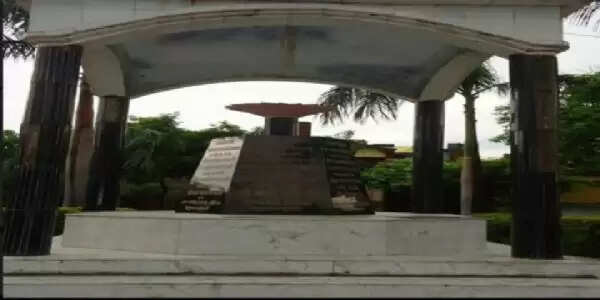 12 अगस्त 1942 औरैया के छात्रों की बहादुरी की अमर गाथा, जब तिरंगा फहराने के लिए हुई थी अंग्रेजी पुलिस से सीधी भिड़ंत