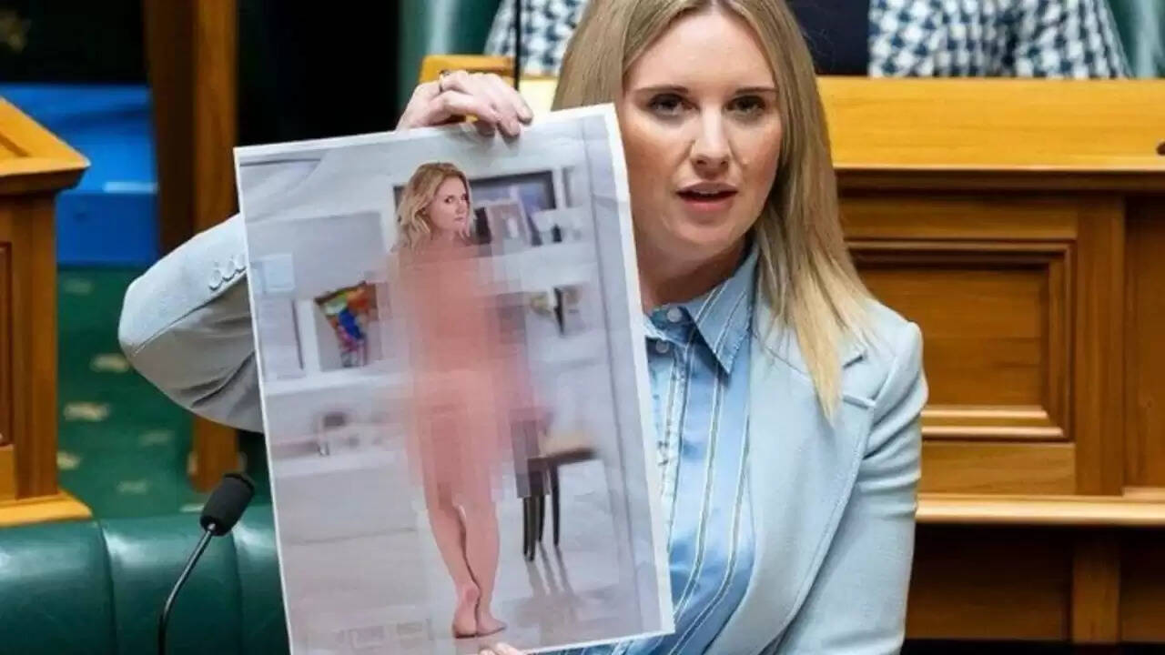 न्यूजीलैंड सांसद ने संसद में प्रदर्शित की AI द्वारा बनाई गई नग्न तस्वीर