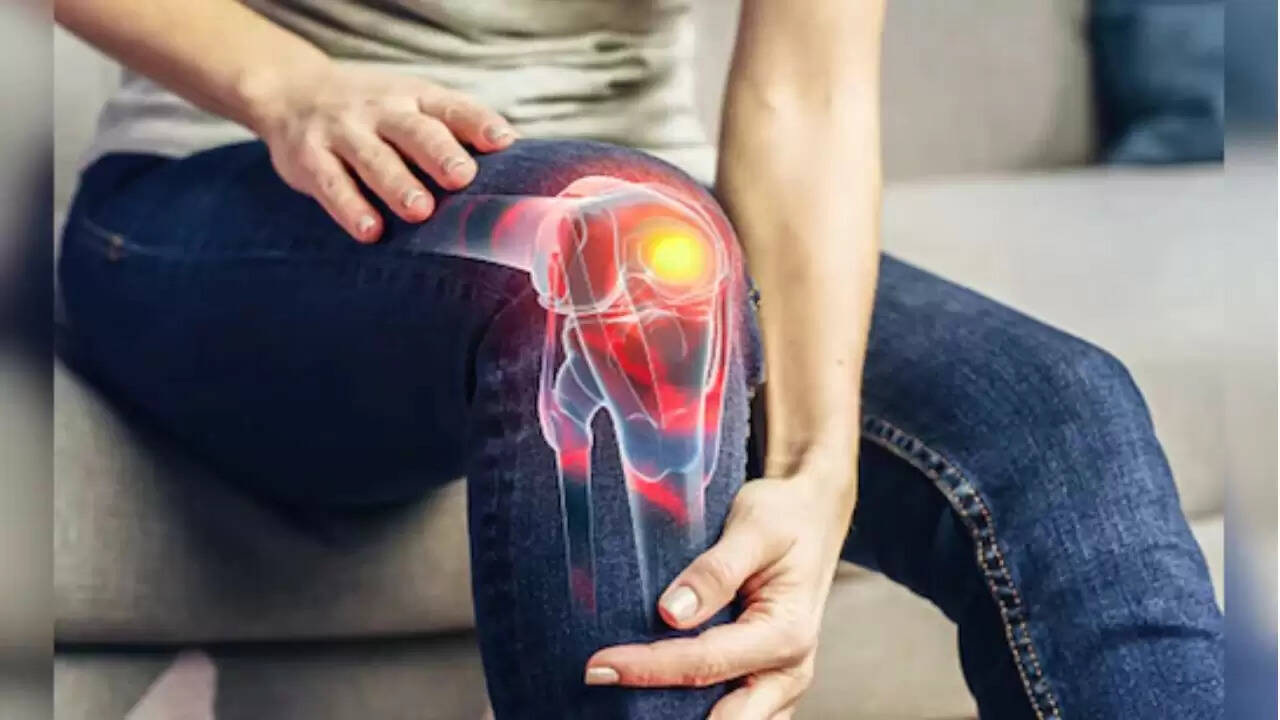 हड्डियों की मजबूती के लिए किन 8 फूड्स से करें परहेज?