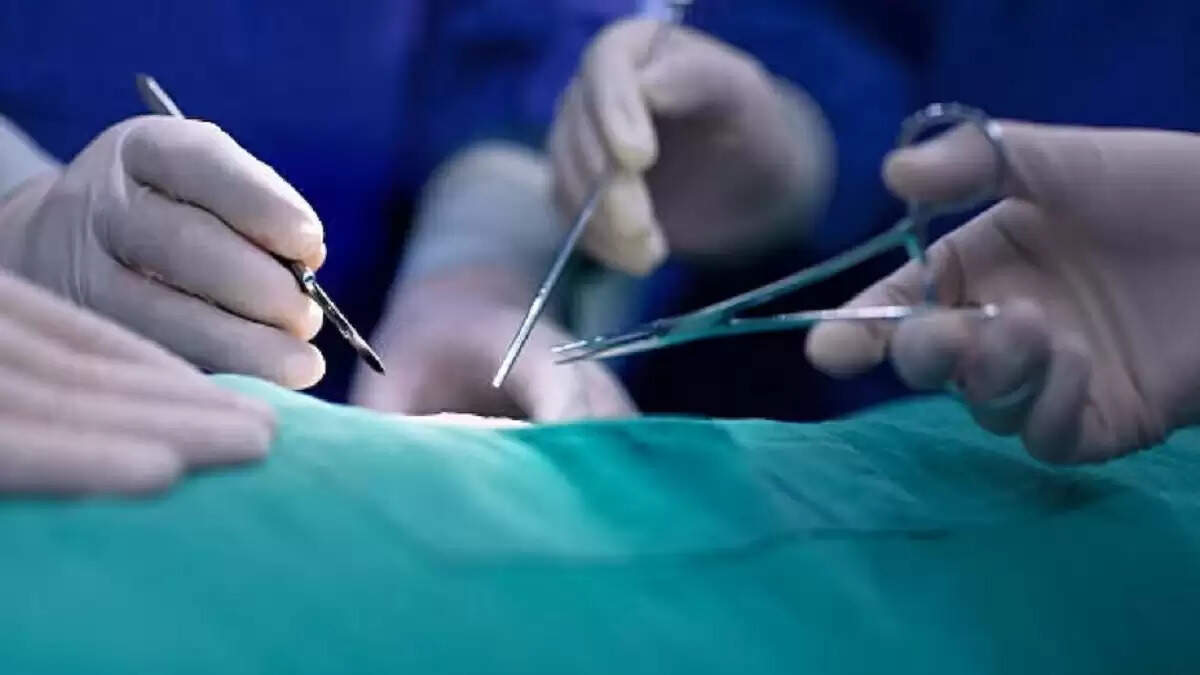 गाजियाबाद अस्पताल में लापरवाही: सिजेरियन के दौरान महिला के पेट में रूई छोड़ने का मामला