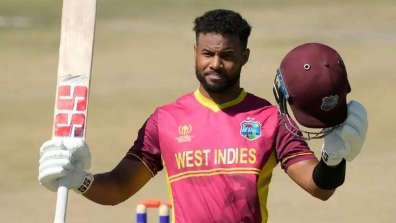 शाई होप ने वनडे में 6000 रन पूरे किए, बारिश से प्रभावित हुआ मैच