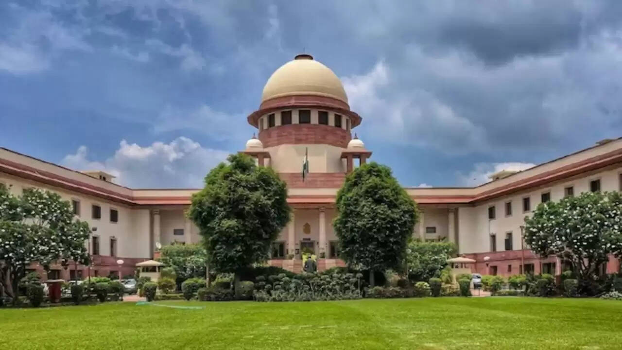 बिहार में मतदाता सूची पुनरीक्षण: सुप्रीम कोर्ट ने दी चेतावनी, 65 लाख नाम हटाने पर उठे सवाल