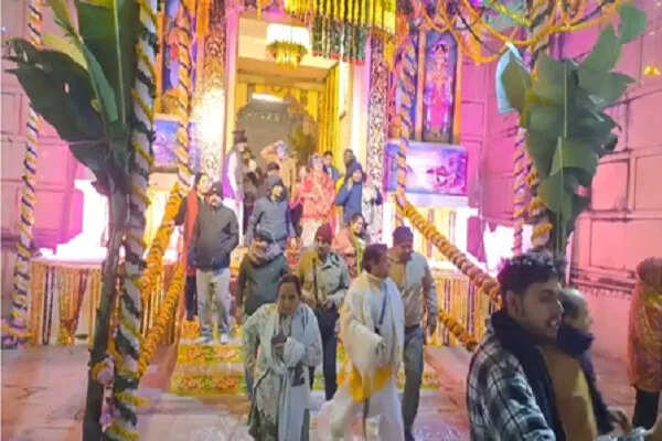 बैकुंठ एकादशी पर रंगनाथ मंदिर में खोला गया बैकुंठ द्वार