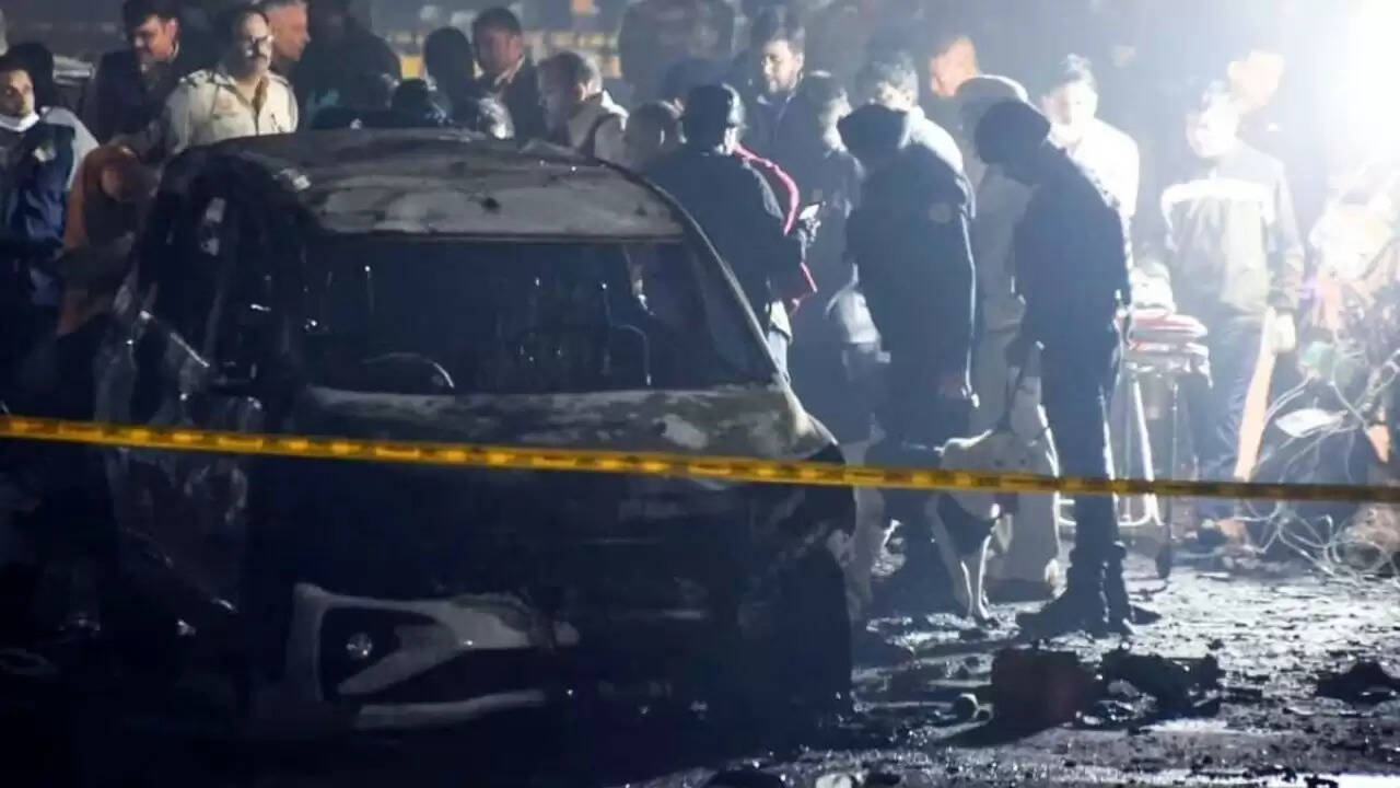 दिल्ली में ब्लास्ट की जांच: डीएनए टेस्टिंग से उमर नबी भट की पहचान