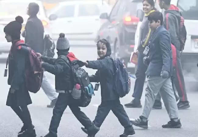 लखनऊ में ठंड के कारण स्कूलों के समय में बदलाव