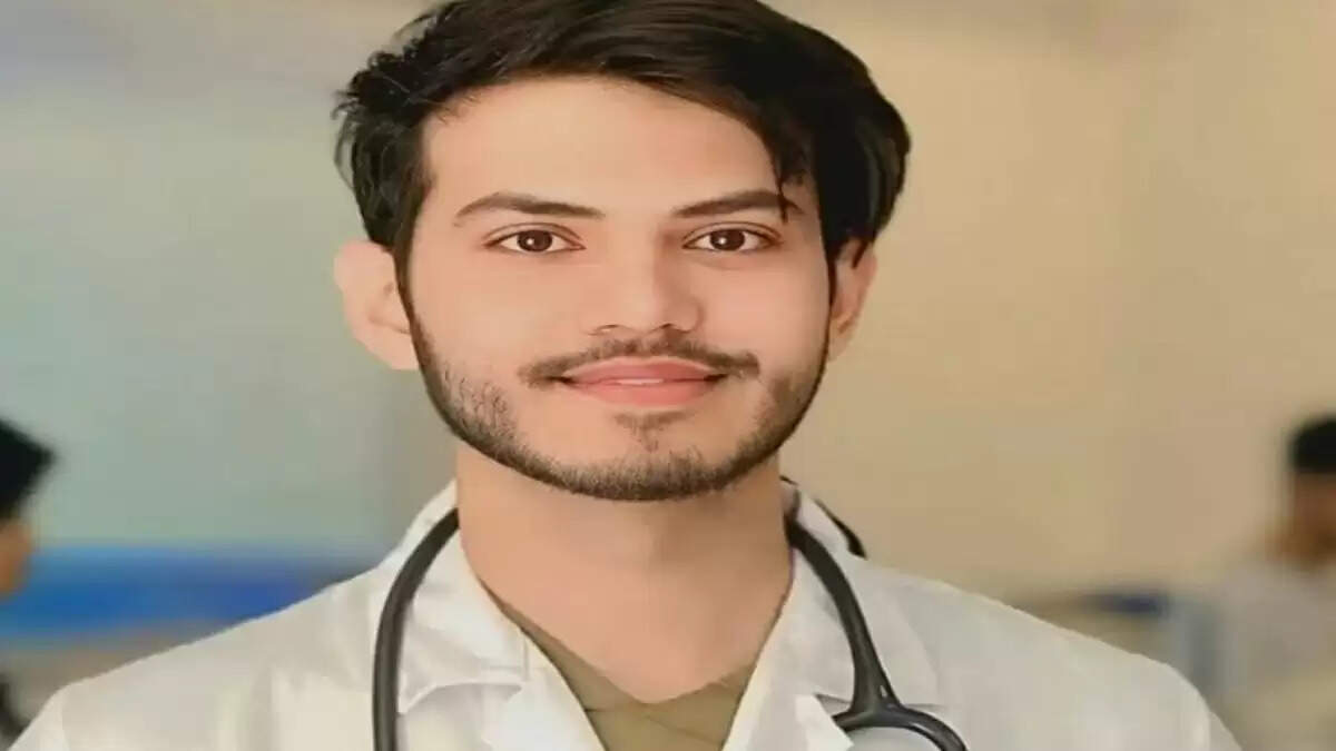 गाजियाबाद का छात्र रिजवान ईरान में फंसा, परिवार की चिंता बढ़ी