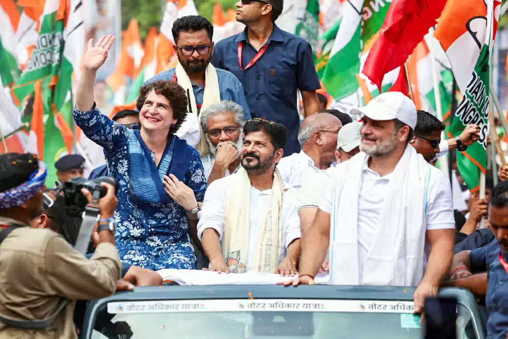 प्रियंका गांधी ने बिहार में वोटर अधिकार यात्रा में लिया हिस्सा