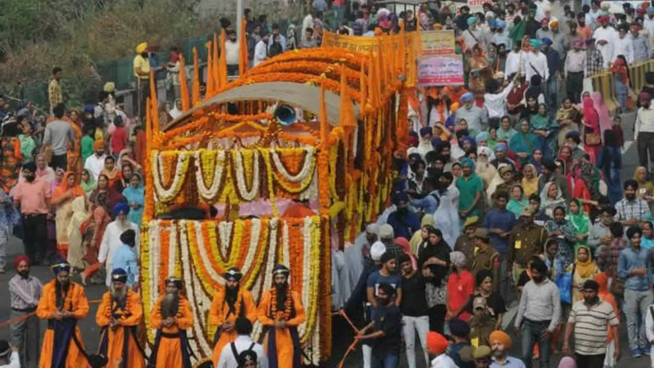 श्री गुरु तेग बहादुर जी की शहादत पर भव्य समागम: आनंदपुर साहिब में तैयारियां पूरी