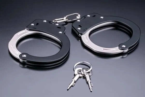 मुंबई एयरपोर्ट पर दो बांग्लादेशी नागरिकों की गिरफ्तारी, फर्जी पासपोर्ट बरामद