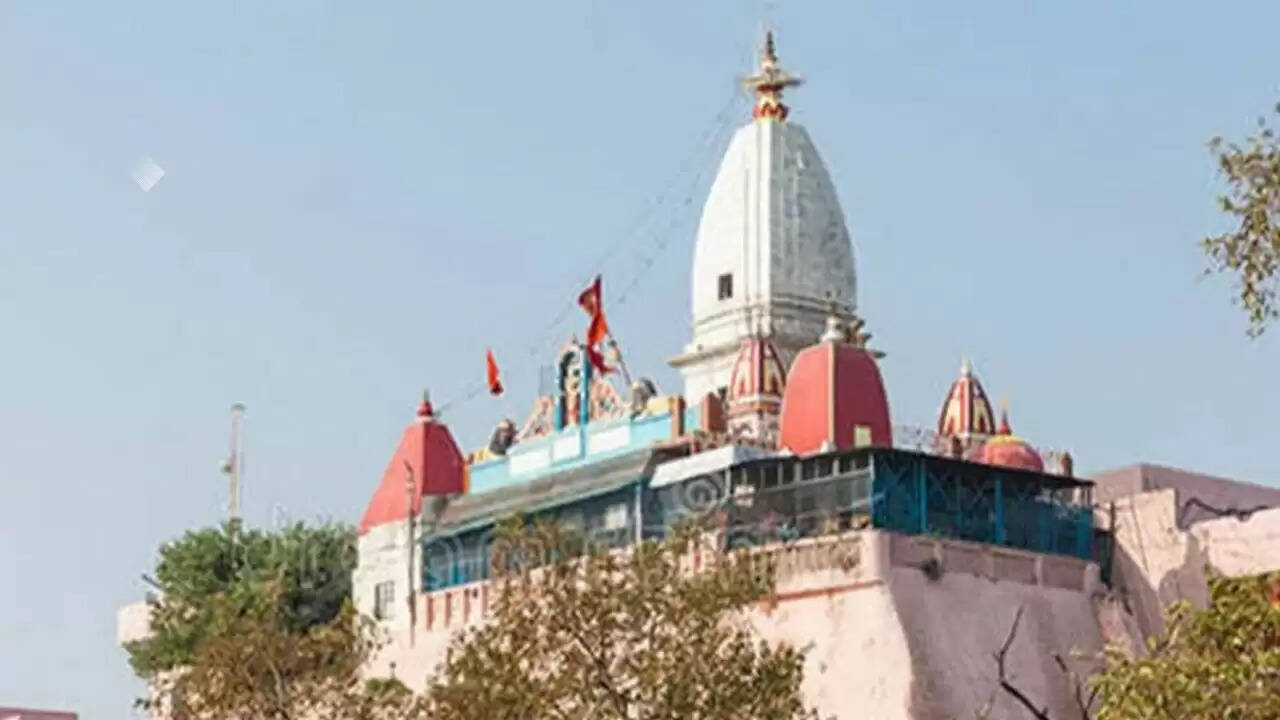 हरिद्वार के मनसा देवी मंदिर में भगदड़: 6 श्रद्धालुओं की जान गई, पीएम मोदी ने जताया शोक