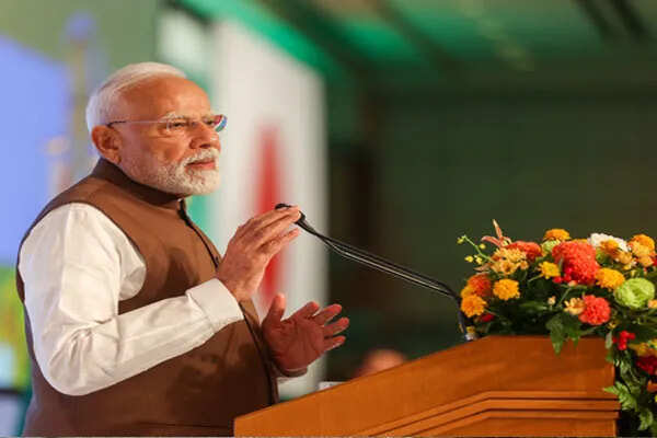 पीएम मोदी ने राजमाता विजयाराजे सिंधिया की जयंती पर श्रद्धांजलि अर्पित की