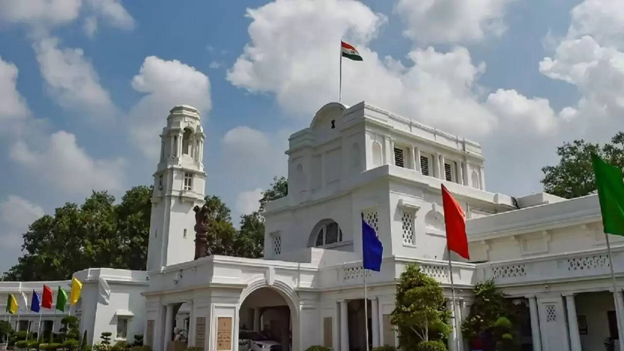 दिल्ली विधानसभा को बम से उड़ाने की फिर से मिली धमकी, सुरक्षा एजेंसियां हुईं अलर्ट