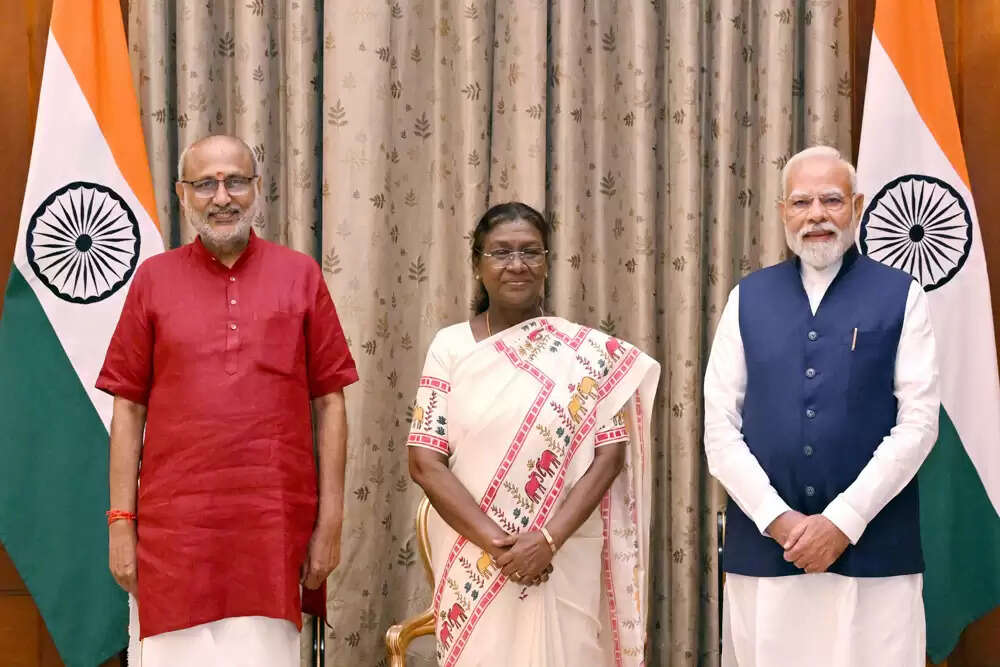 सीपी राधाकृष्णन बने भारत के नए उपराष्ट्रपति, शपथ ग्रहण समारोह संपन्न