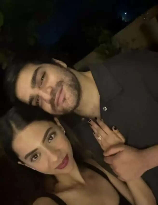 सलमान खान की बहू कॉर्पोरेट जगत से, ससुर बनने की तैयारी में हैं सुपरस्टार