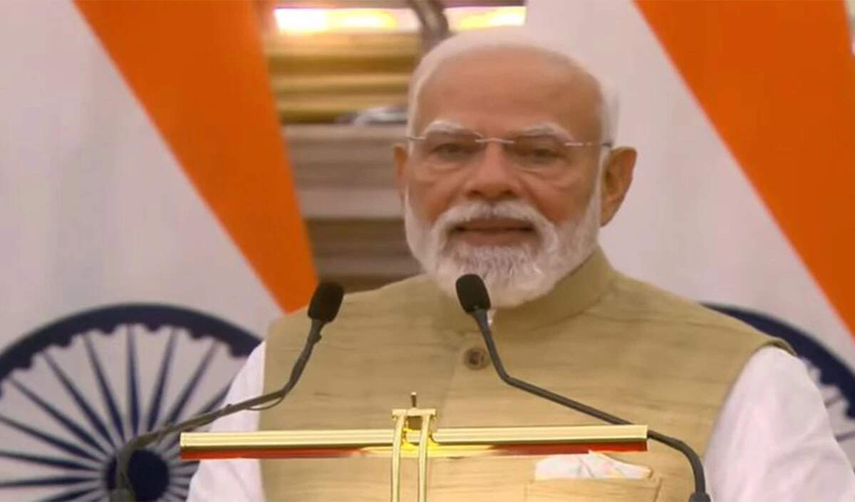 भारत और कनाडा के बीच रक्षा वार्ता की शुरुआत, व्यापार बढ़ाने के लक्ष्य की घोषणा