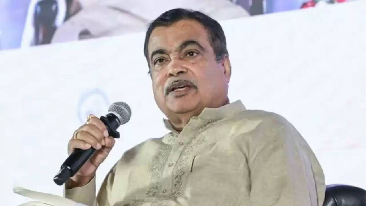 E20 पेट्रोल पर नितिन गडकरी का बयान: सोशल मीडिया पर फैलाई जा रही हैं झूठी अफवाहें