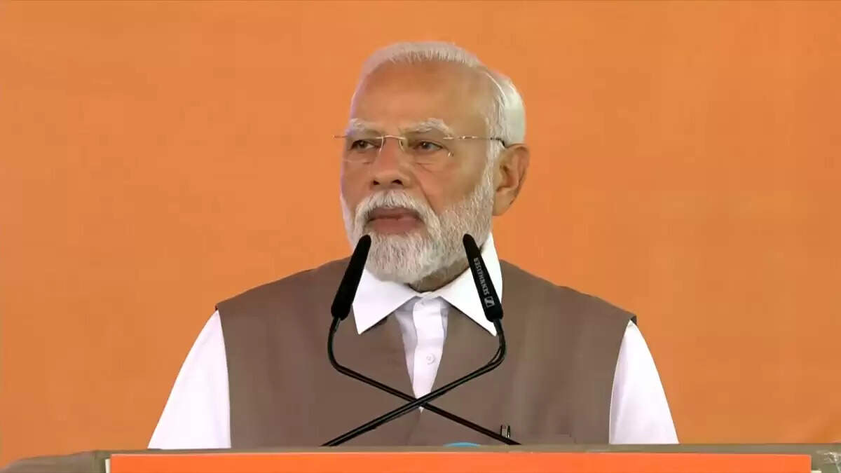 कानपुर में पीएम मोदी ने आतंकवाद के खिलाफ तीन महत्वपूर्ण उपाय साझा किए