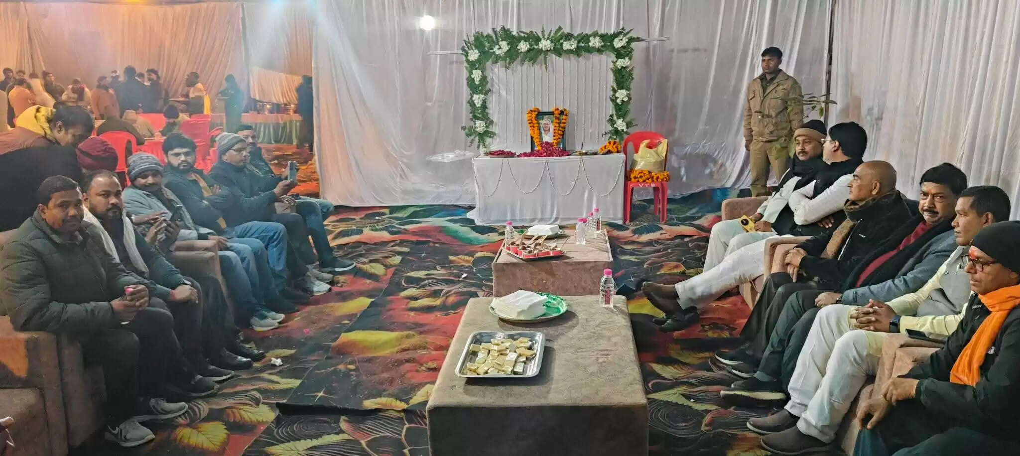 नौतनवा विधायक ने ब्रह्मभोज में श्रद्धांजलि अर्पित की