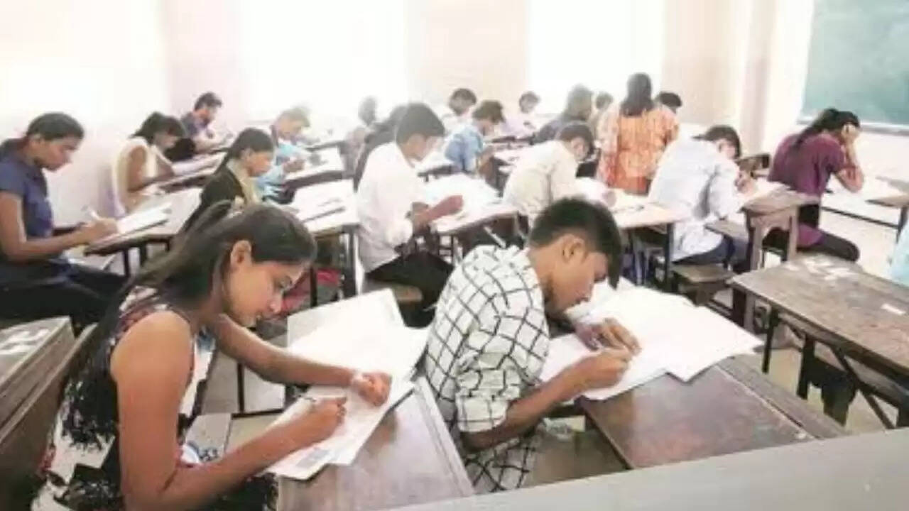 RPSC लेक्चरर परीक्षा में अव्यवस्था से परीक्षार्थियों में आक्रोश