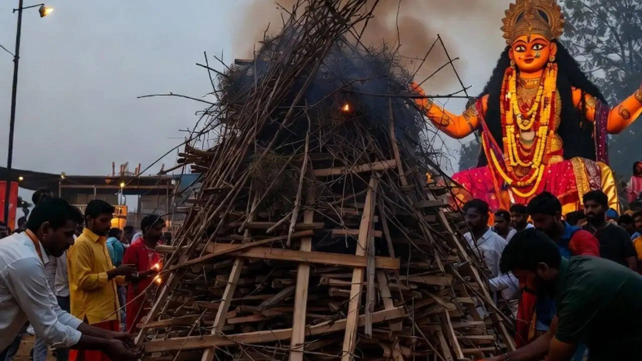 होलिका दहन: परंपराओं और महत्व का उत्सव