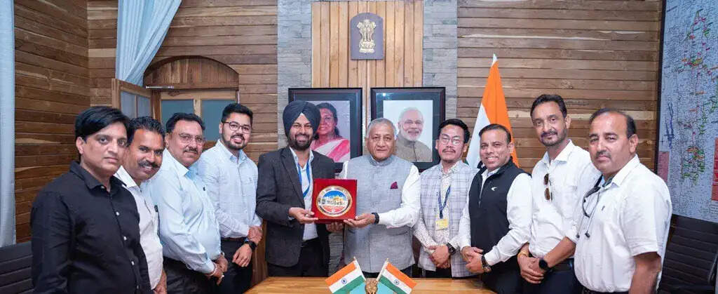 पंजाब और हिमाचल के पत्रकारों की मिजोरम के राज्यपाल से मुलाकात