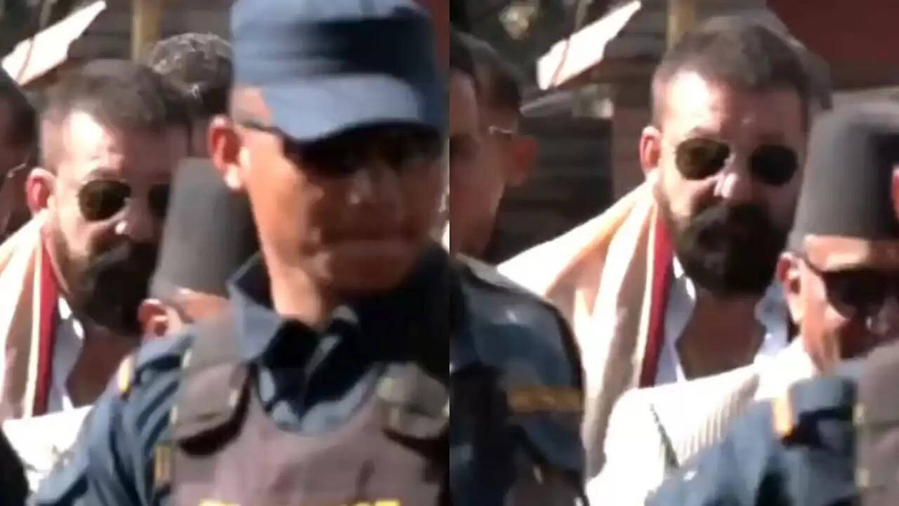 संजय दत्त ने नेपाल में पशुपतिनाथ मंदिर में की पूजा, नई फिल्म 'द राजा साब' हुई रिलीज