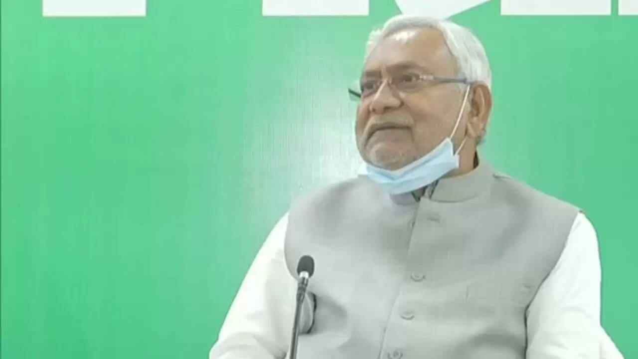 जेडीयू ने 12 नेताओं को छह साल के लिए निष्कासित किया