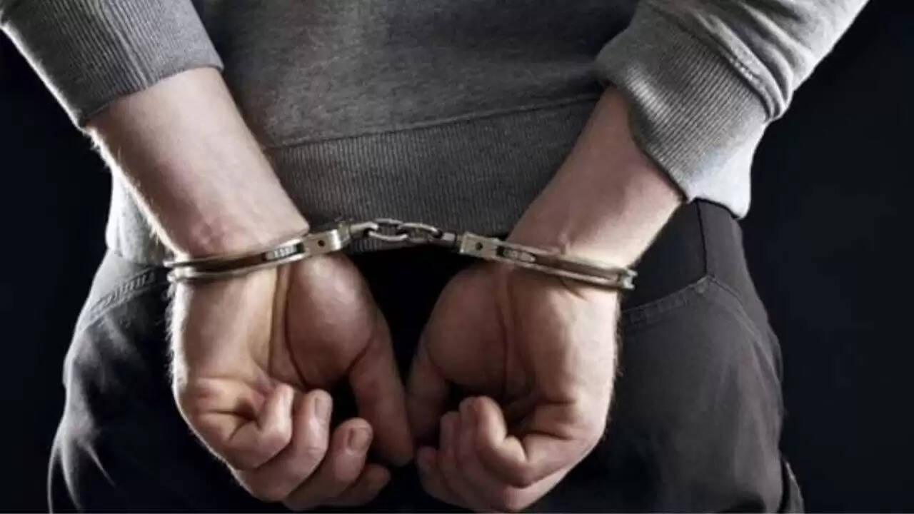 कन्नड़ फिल्म निर्माता हेमंत कुमार की गिरफ्तारी: यौन उत्पीड़न और धोखाधड़ी के आरोप