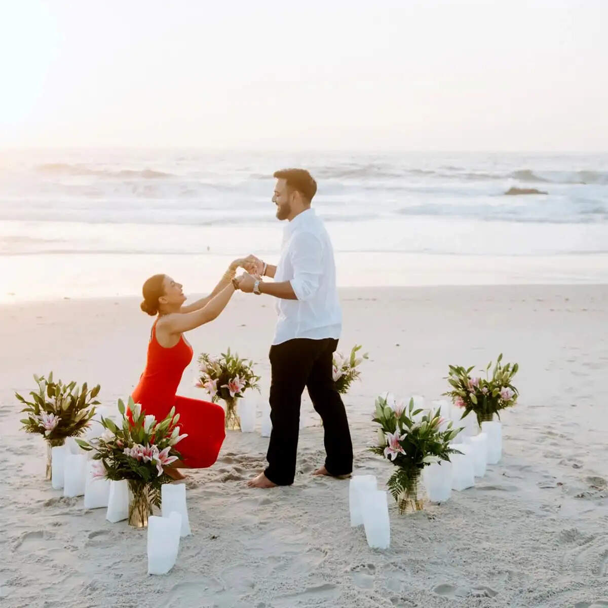 पवित्रा पुनिया के मंगेतर का चेहरा हुआ उजागर, रोमांटिक तस्वीरें वायरल