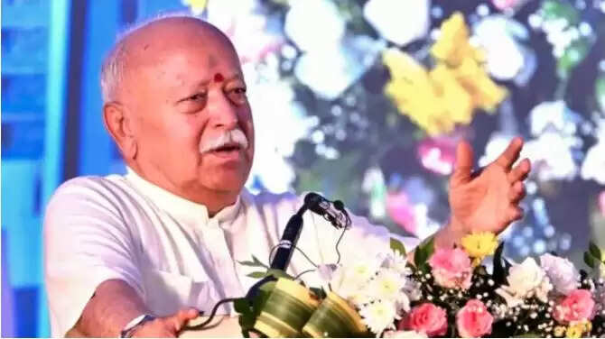 मोहन भागवत ने स्वास्थ्य और शिक्षा के व्यावसायीकरण पर उठाई चिंता
