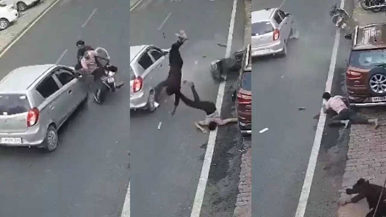 झांसी में सड़क हादसे ने मचाई सनसनी: तेज रफ्तार कार ने स्कूटर सवारों को मारी टक्कर