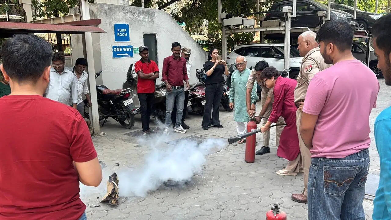 गाजियाबाद में अग्नि सुरक्षा के लिए मॉक ड्रिल का आयोजन