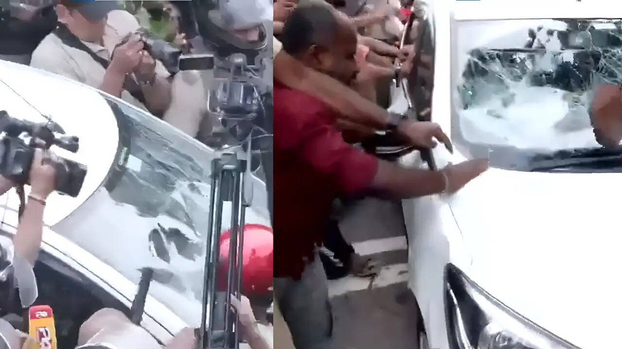 केरल में वामपंथी कार्यकर्ताओं का ED पर हमला: पिनारायी विजयन मामले में विरोध प्रदर्शन