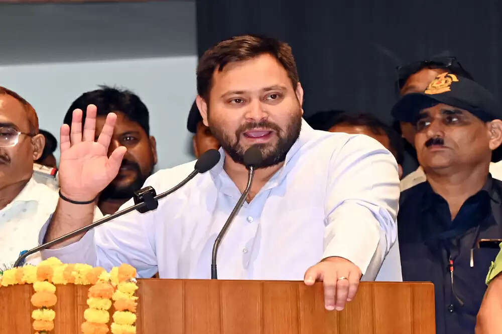 तेजस्वी यादव की 'बिहार अधिकार यात्रा' का आगाज, नए बिहार के संकल्प के साथ
