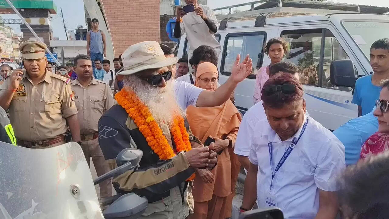 सतगुरु जग्गी वासुदेव का कैलाश मानसरोवर यात्रा पर भव्य स्वागत