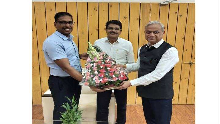 इंदौरः संभागायुक्त की अध्यक्षता में विमानतल पर्यावरण प्रबंधक समिति की बैठक संपन्न