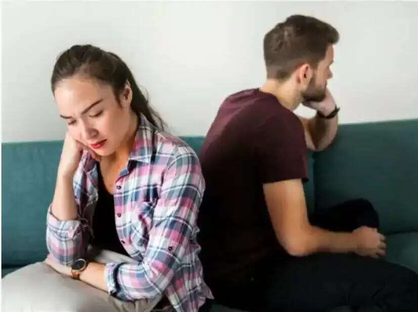 रिश्तों को मजबूत बनाने के लिए 10 आदतें जिन्हें बदलना जरूरी है