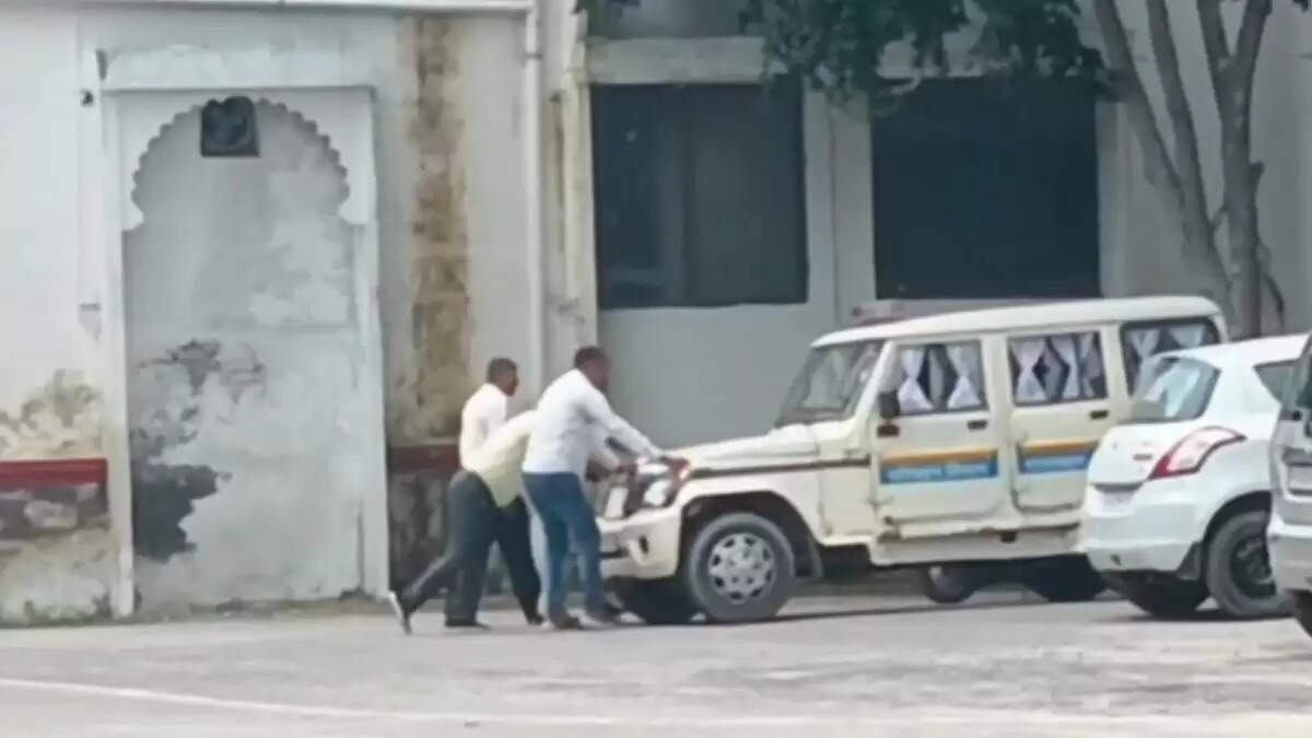 राजसमंद में सरकारी बोलेरो की खराबी ने उठाए सवाल