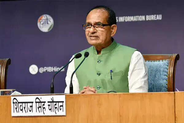 नए ग्रामीण रोजगार कानून से बदलेंगी गांवों की तस्वीर: शिवराज सिंह चौहान