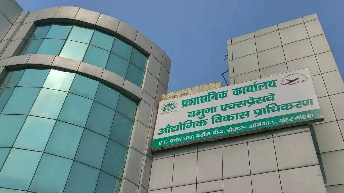 ग्रेटर नोएडा में भूमिहीन किसानों के लिए आवासीय भूखंडों का आवंटन