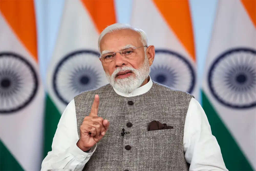 प्रधानमंत्री मोदी का भाषण: संकट के समय में जनता से त्याग की अपेक्षा