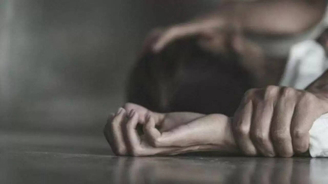 कानपुर में 4 साल की बच्ची के साथ दरिंदगी, आरोपी की तलाश जारी